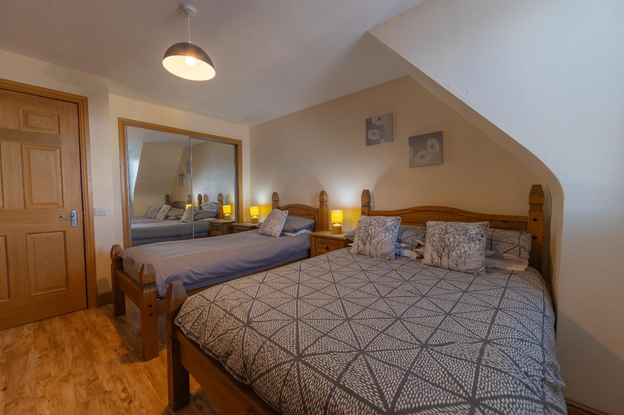 Quay Head View Aparthotel Stranraer Oda fotoğraf