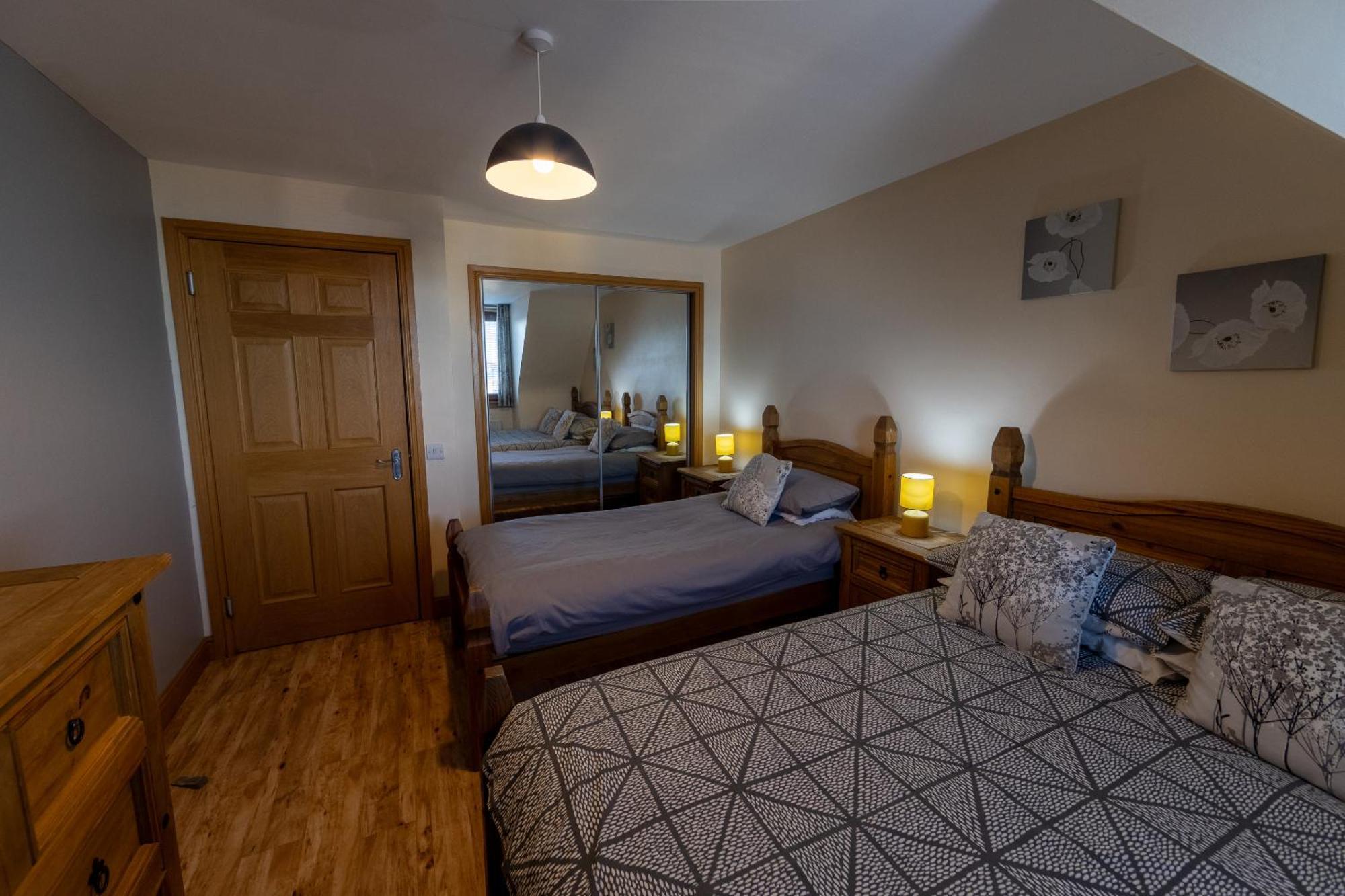 Quay Head View Aparthotel Stranraer Oda fotoğraf