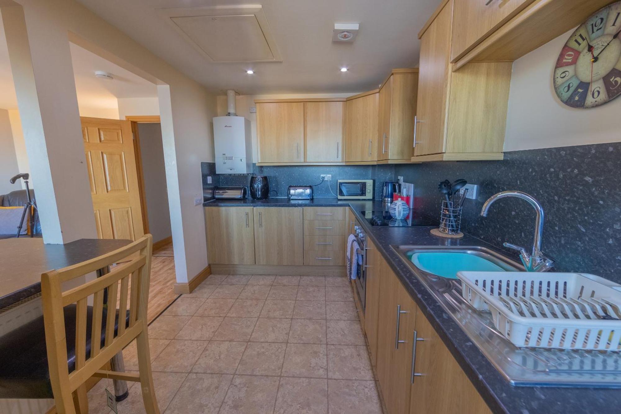 Quay Head View Aparthotel Stranraer Oda fotoğraf